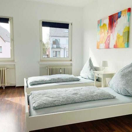 Apartment With 3 Rooms In Hürth Exterior foto