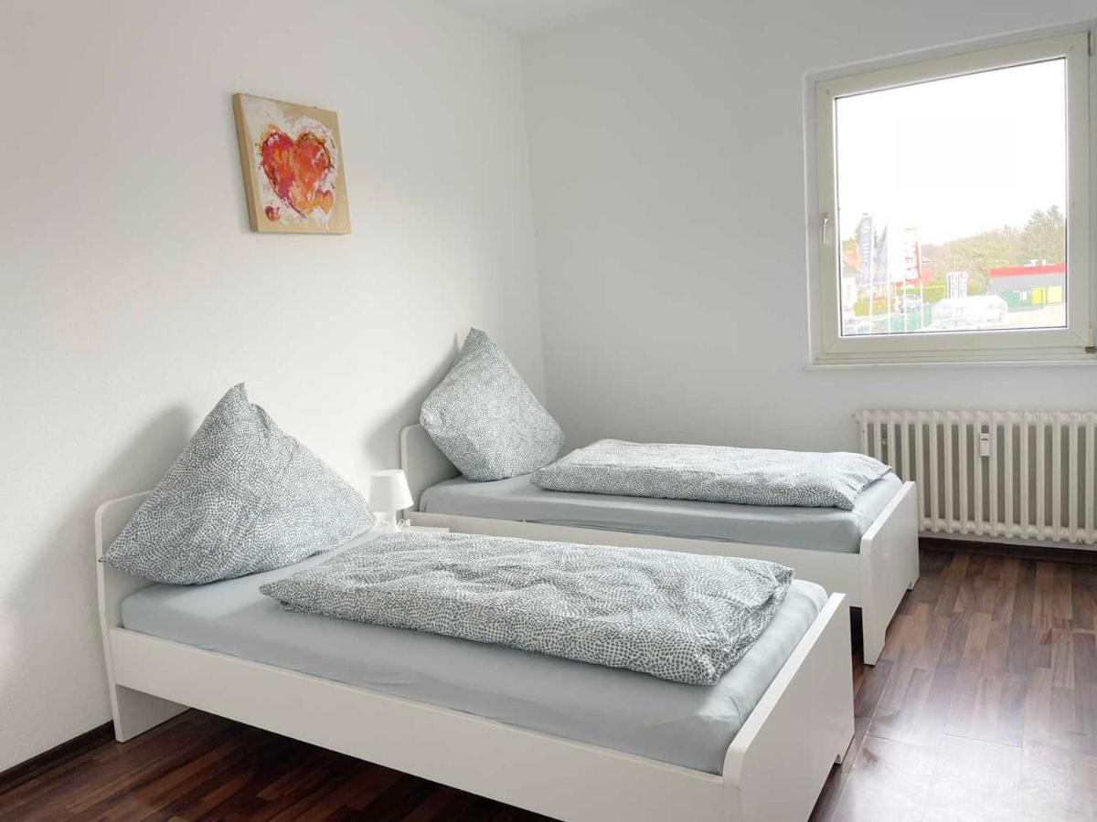 Apartment With 3 Rooms In Hürth Exterior foto