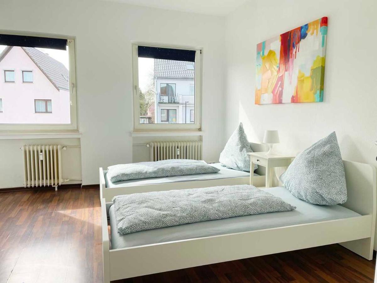 Apartment With 3 Rooms In Hürth Exterior foto